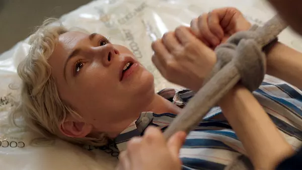 représentation BDSM dans Dying for Sex